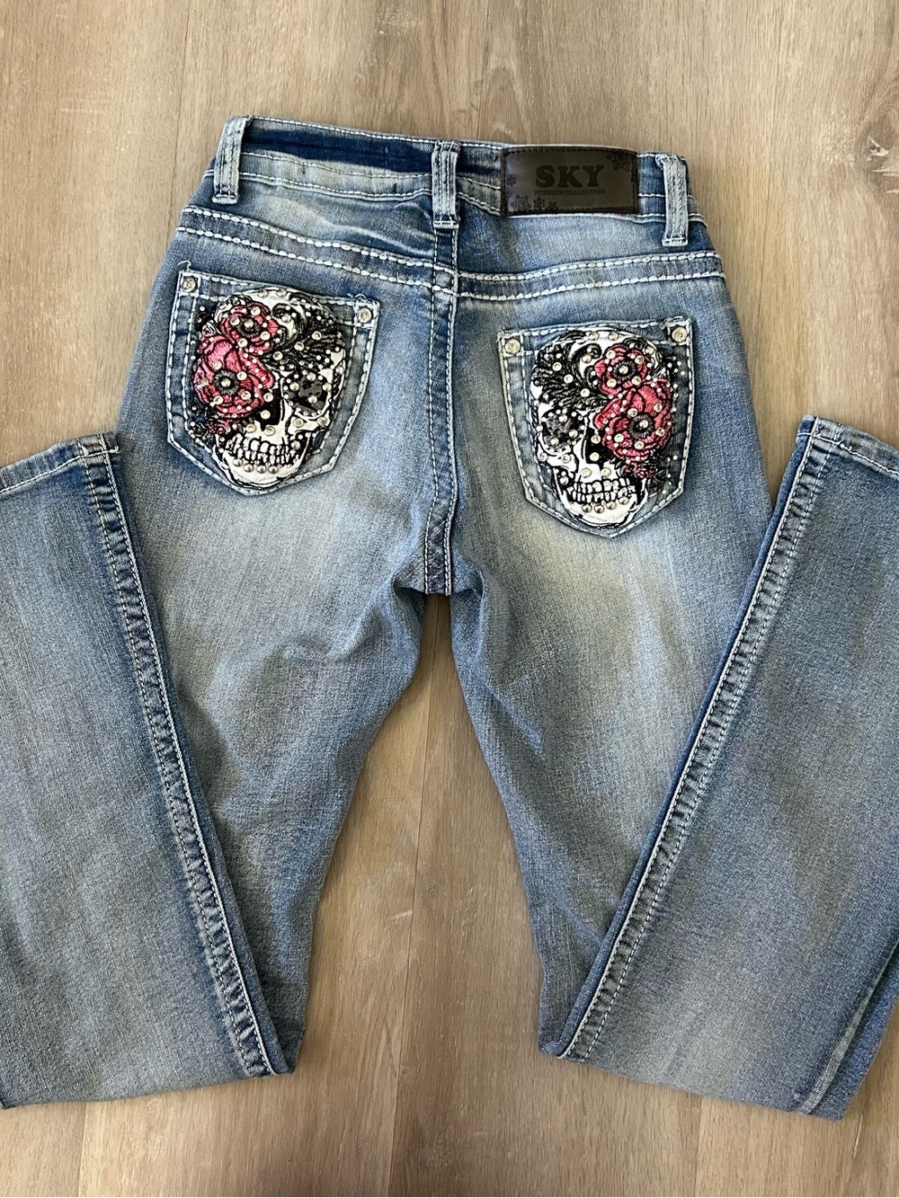 Sky Light Blue Skinny Jeans with Embellished Skull Pockets SIZE 1/2